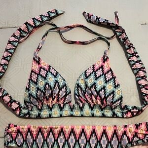 Victoria’s Secret Push-Up Bikini Top - XS